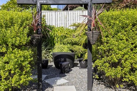 Photo of property in 10a Long Place, Frankleigh Park, New Plymouth, 4310
