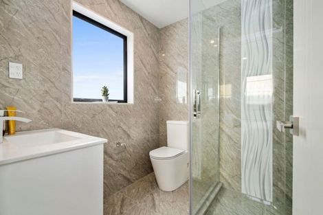 Photo of property in 4 Te Aramanu Crescent, Papakura, 2110