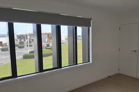 Photo of property in 4 Alexander Willis Crescent, Hobsonville, Auckland, 0616