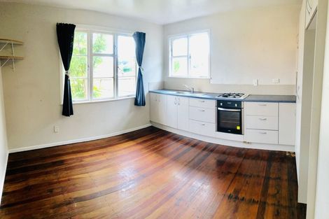 Photo of property in 9 Valdale Road, Henderson, Auckland, 0610