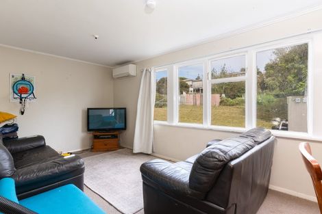 Photo of property in 26 Derby Place, Cannons Creek, Porirua, 5024