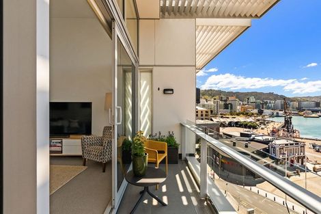 Photo of property in Portal Apartments, 8a/42 Cable Street, Te Aro, Wellington, 6011