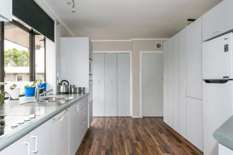 Photo of property in 48 Meeanee Road, Taradale, Napier, 4112