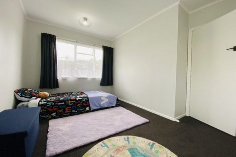 Photo of property in 16 Station Road, Pukekohe, 2120