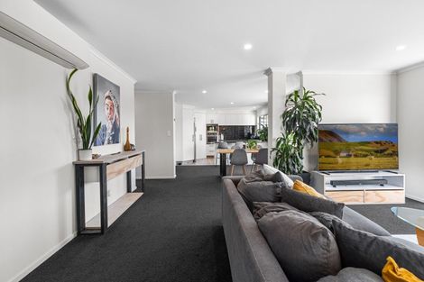 Photo of property in 1 Fearnley Grove, Pyes Pa, Tauranga, 3112