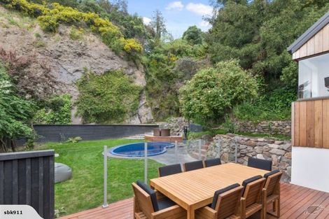 Photo of property in 2 Cannon Hill Crescent, Mount Pleasant, Christchurch, 8081