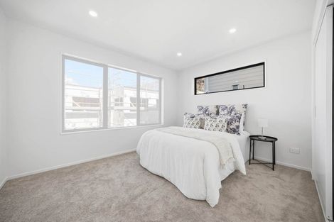 Photo of property in 34a Lavery Place, Sunnynook, Auckland, 0632