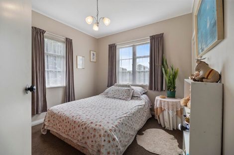 Photo of property in 68 Conway Road, Eltham, 4322