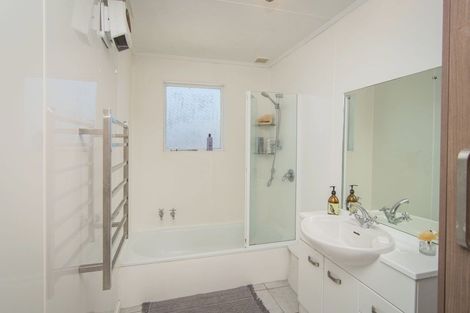 Photo of property in 100 Kent Street, Marchwiel, Timaru, 7910