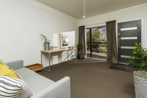 Photo of property in 2/50 Sylvan Avenue, Northcote, Auckland, 0627
