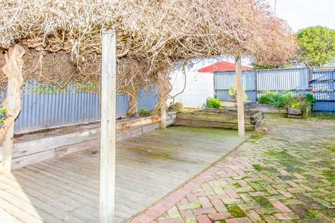 Photo of property in 93 Oxford Street, South Dunedin, Dunedin, 9012