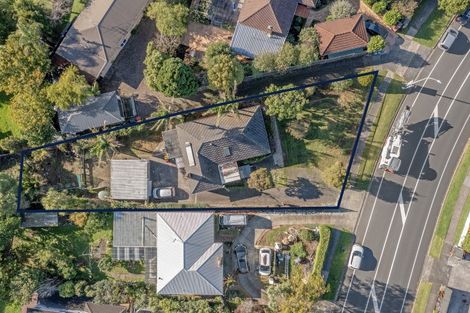 Photo of property in 56 Botany Road, Botany Downs, Auckland, 2010