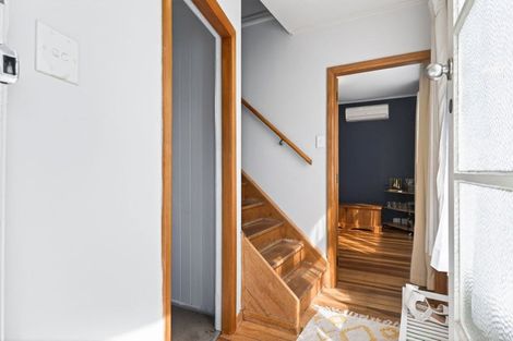 Photo of property in 4 Renfrew Place, Highbury, Palmerston North, 4412