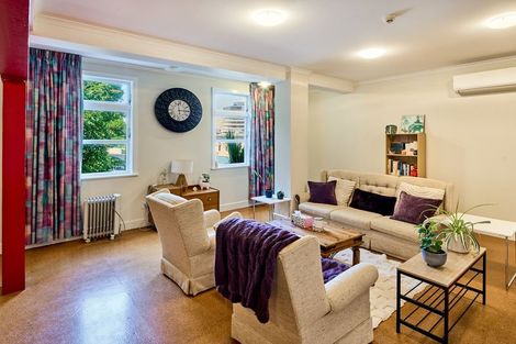 Photo of property in 81 Hill Street, Thorndon, Wellington, 6011