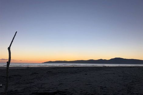 Photo of property in 34 Alexander Road, Raumati Beach, Paraparaumu, 5032