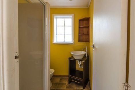 Photo of property in 15 Catalina Crescent, Forrest Hill, Auckland, 0620