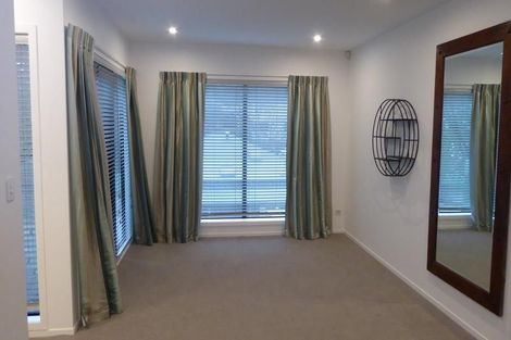 Photo of property in 4f Regent Street, Newtown, Wellington, 6021