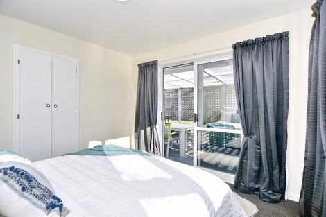 Photo of property in 6 Aspen Place, Parklands, Christchurch, 8083