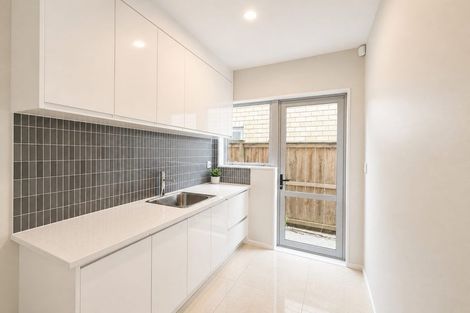 Photo of property in 51 Kerrykeel Drive, Flat Bush, Auckland, 2019