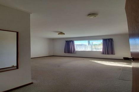 Photo of property in 2/56 Rimu Street, New Lynn, Auckland, 0600