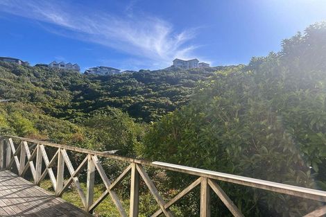 Photo of property in 90 Karepa Street, Brooklyn, Wellington, 6021