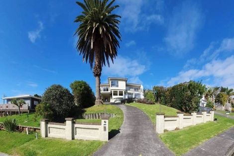Photo of property in 3 Moera Place, Stanmore Bay, Whangaparaoa, 0932