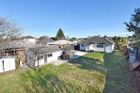 Photo of property in 16 Bateman Avenue, Bryndwr, Christchurch, 8053