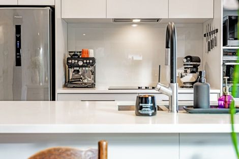 Photo of property in 15 Walnut Road, Riverhead, 0820