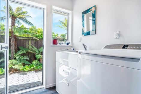 Photo of property in 11 Chokebore Place, Sockburn, Christchurch, 8042