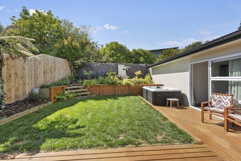 Photo of property in 9 Alison Street, Hamilton Lake, Hamilton, 3204