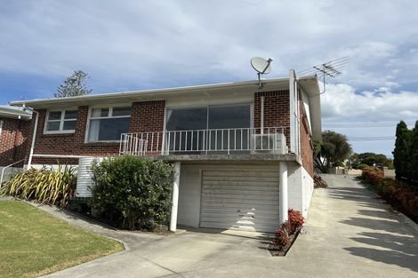 Photo of property in 1/35 Rangitoto Terrace, Milford, Auckland, 0620
