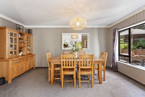 Photo of property in 5 Quadrant Heights, Paraparaumu, 5032