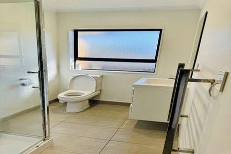 Photo of property in 15 Cate Road, Rototuna, Hamilton, 3210