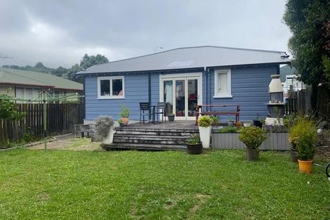 Photo of property in 11 Tawa Street, Tawa, Wellington, 5028
