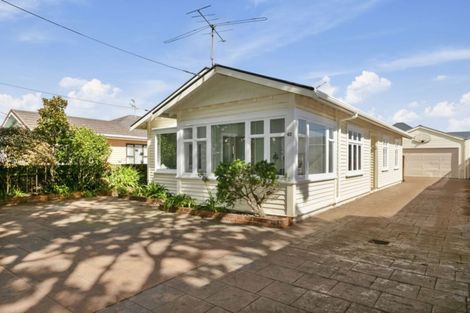 Photo of property in 62 Miramar Avenue, Miramar, Wellington, 6022