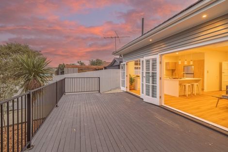 Photo of property in 119 Bowhill Road, New Brighton, Christchurch, 8083