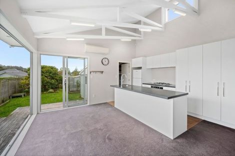 Photo of property in 208 Beach Haven Road, Beach Haven, Auckland, 0626