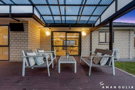 Photo of property in 7 Kahika Grove, Huapai, Kumeu, 0810