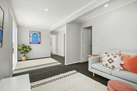 Photo of property in 2 Bell Street, Tawa, Wellington, 5028