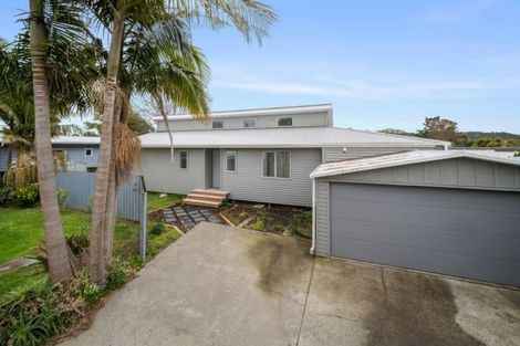 Photo of property in 208 Beach Haven Road, Beach Haven, Auckland, 0626