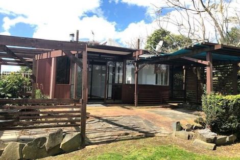 Photo of property in 57 Highland Park Drive, Highland Park, Auckland, 2010