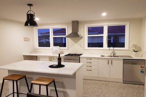 Photo of property in 60 Heath Street, St Andrews, Hamilton, 3200