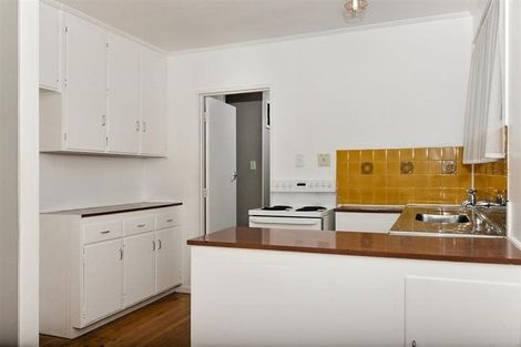 Photo of property in 60 Riverpark Crescent, Henderson, Auckland, 0610