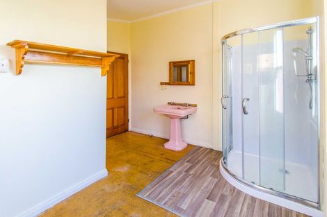 Photo of property in 93 Oxford Street, South Dunedin, Dunedin, 9012