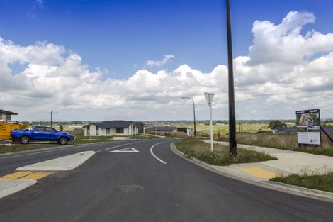 Photo of property in 8 Waitihi Way, Rototuna North, Hamilton, 3210