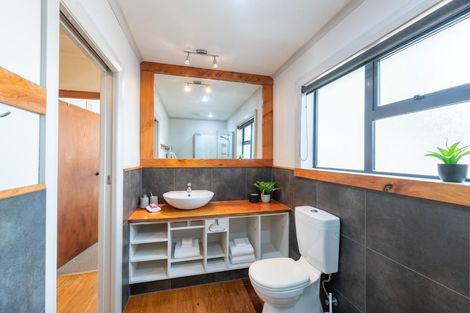 Photo of property in 22 Hereford Street, Cannons Creek, Porirua, 5024