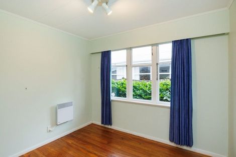 Photo of property in 27 Waterloo Crescent, Hokowhitu, Palmerston North, 4410