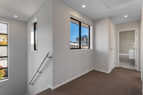 Photo of property in 12a Rene Place, Sunnyhills, Auckland, 2010