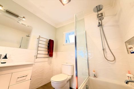 Photo of property in 4 Norton Park Avenue, Fairfield, Lower Hutt, 5011