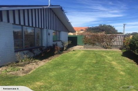 Photo of property in 118 Avonhead Road, Avonhead, Christchurch, 8042